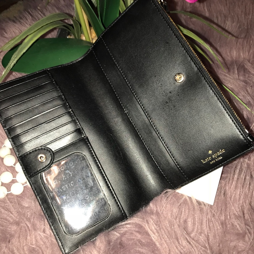 Kate Spade❤️👑 - Picture 3 of 5